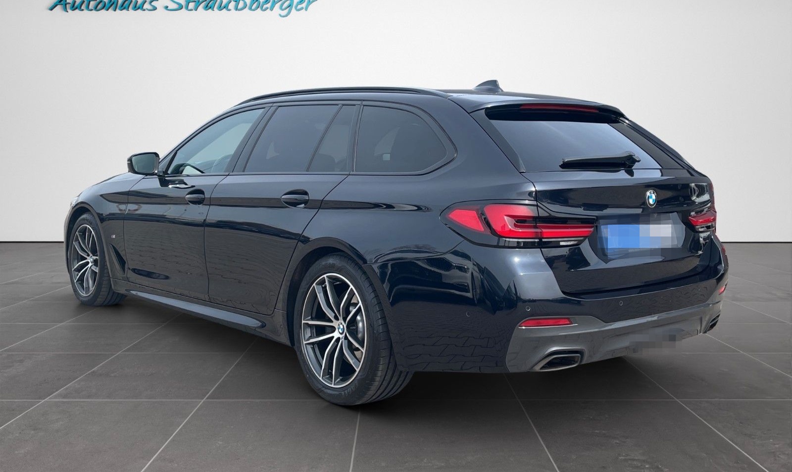 BMW 530xd Tour M Sport ACC AHK PANO HUD LASER MEMORY foto 5