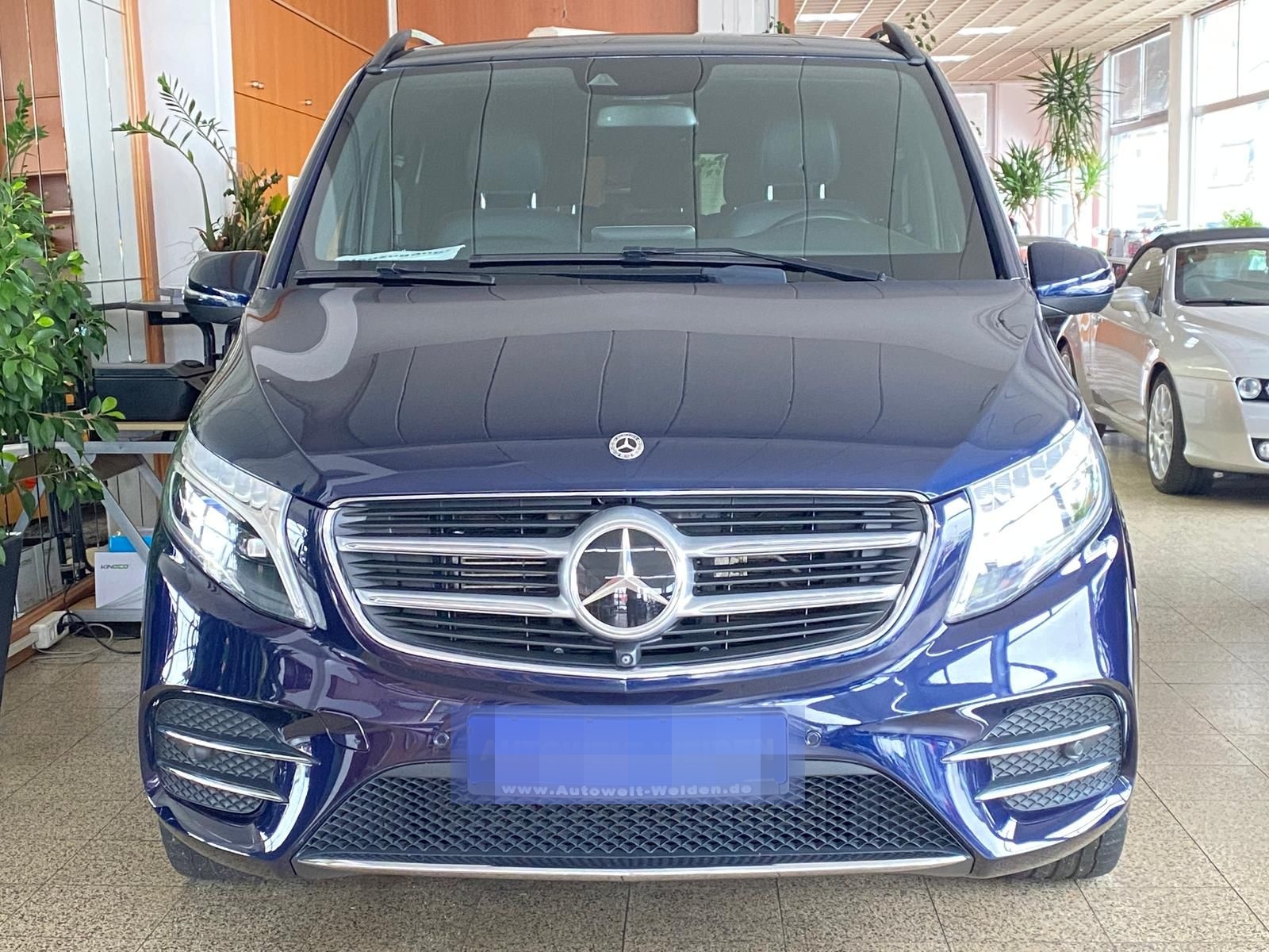 Mercedes-Benz V 250 CDI 4MATIC lang EXCLUSIVE EDITION AMG-line foto 3
