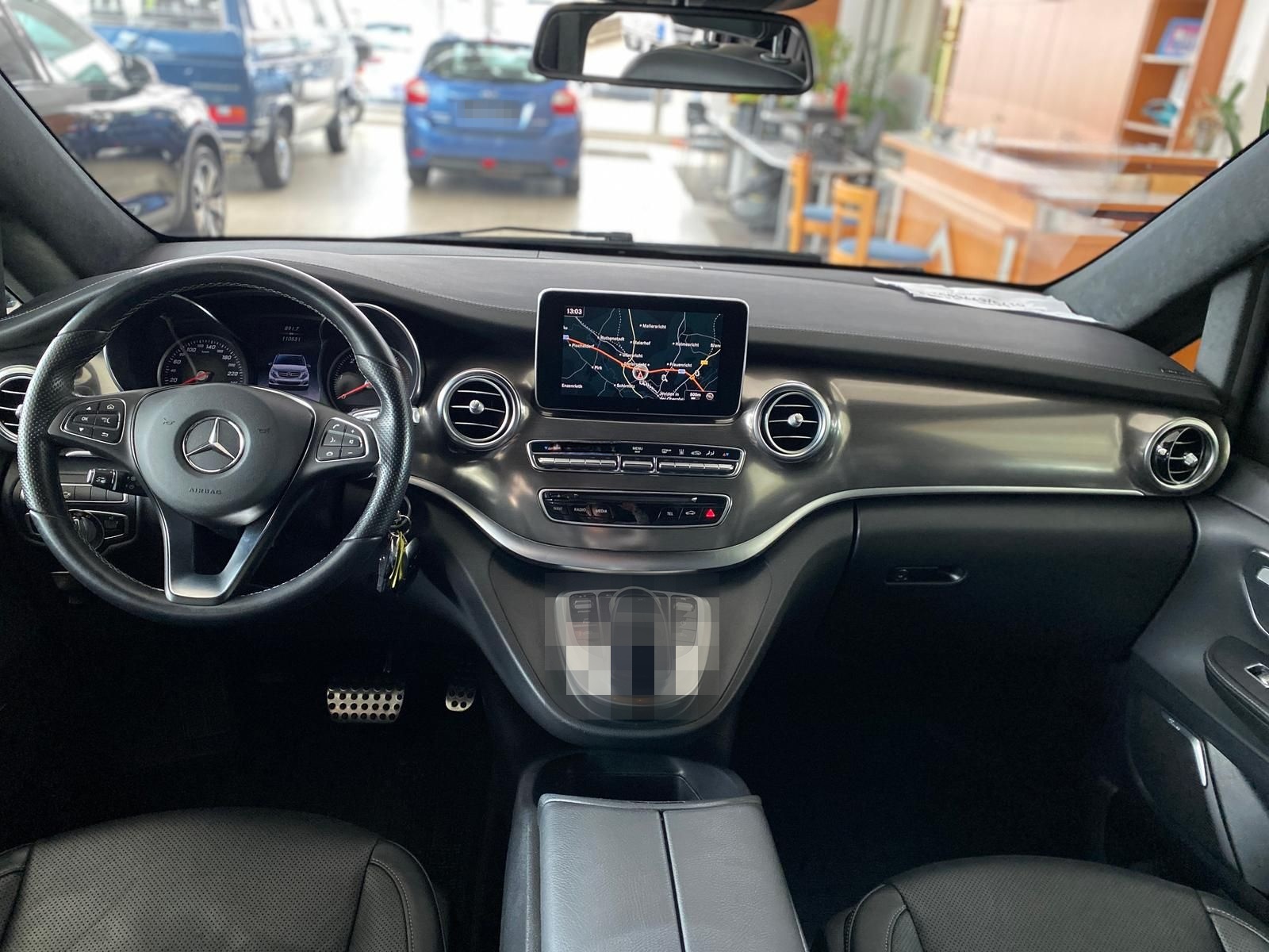 Mercedes-Benz V 250 CDI 4MATIC lang EXCLUSIVE EDITION AMG-line foto 6