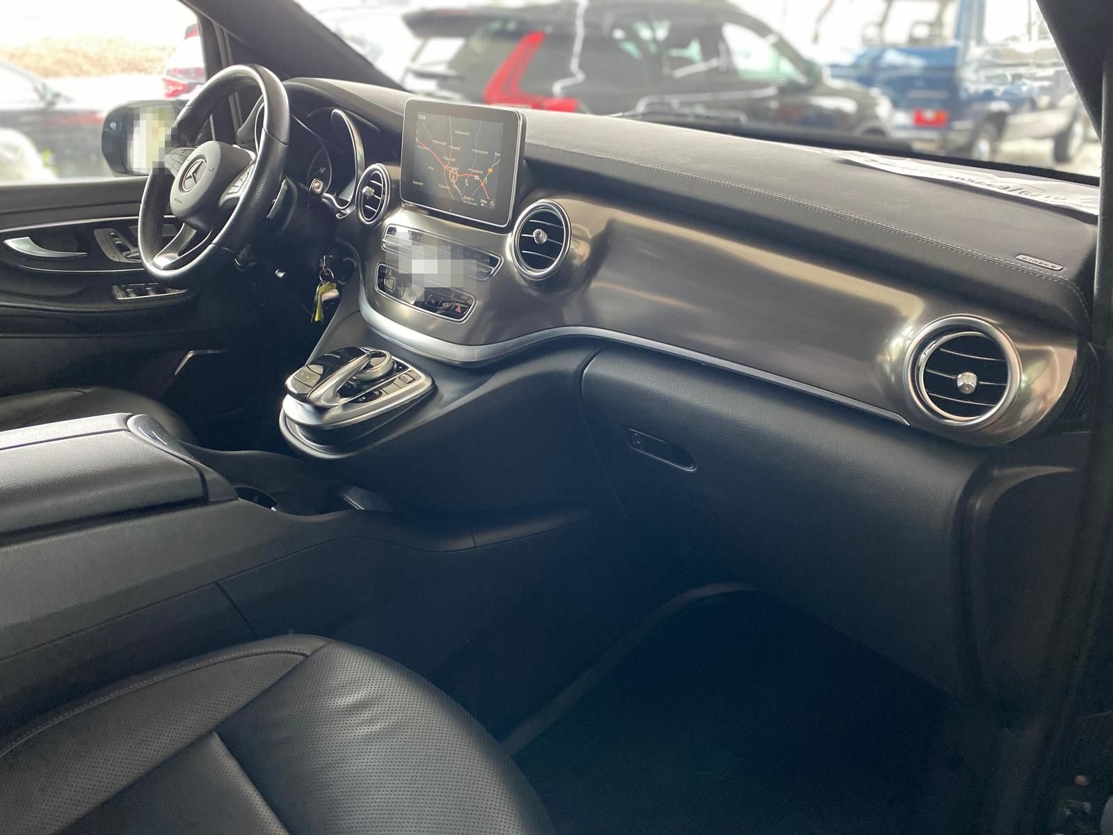 Mercedes-Benz V 250 CDI 4MATIC lang EXCLUSIVE EDITION AMG-line foto 7