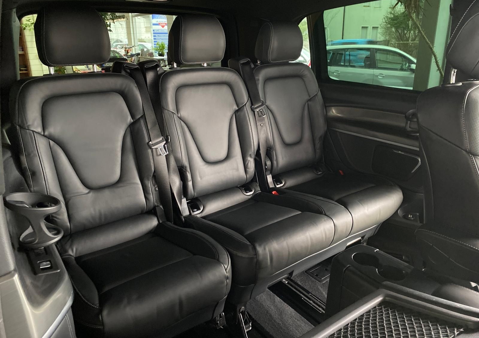Mercedes-Benz V 250 CDI 4MATIC lang EXCLUSIVE EDITION AMG-line foto 10