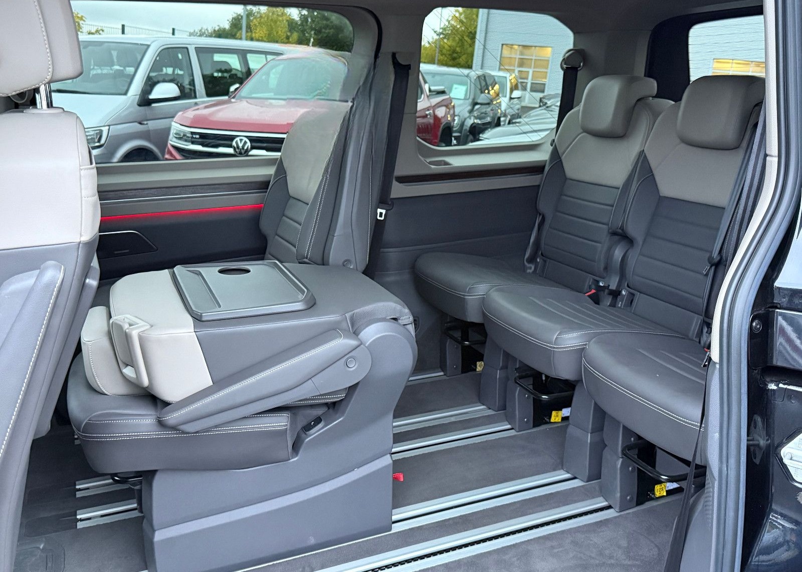 Volkswagen T7 Multivan Style TSI DSG ACC DCC HUD Pano 360°K foto 13