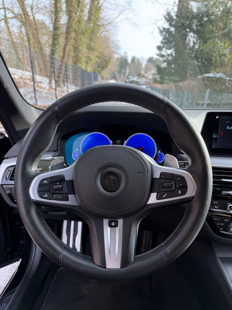 BMW 540i xDrive M-Paket Touring, H&K, Panorama foto 11
