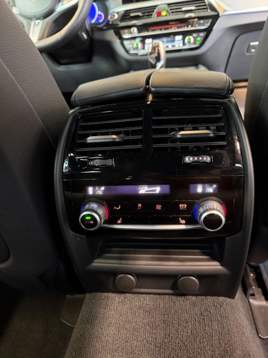 BMW 540i xDrive M-Paket Touring, H&K, Panorama foto 16