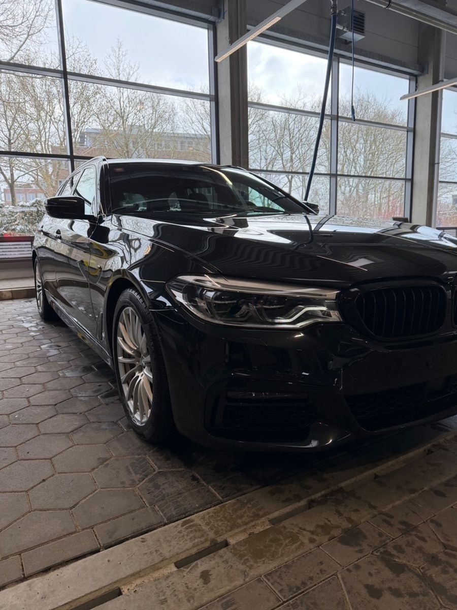 BMW 540i xDrive M-Paket Touring, H&K, Panorama foto 6