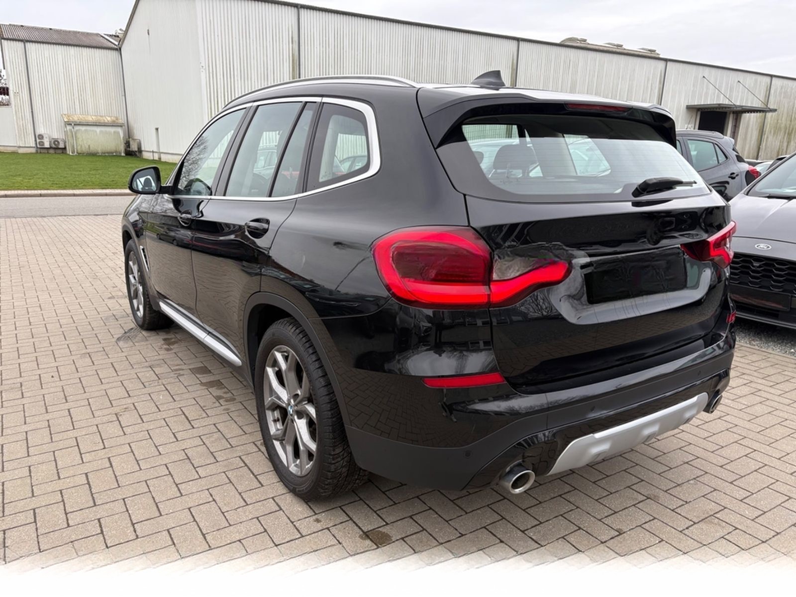 BMW X3 xDrive 30i xLine LED NAVI PDC SHZ TÜV 1HAND foto 7