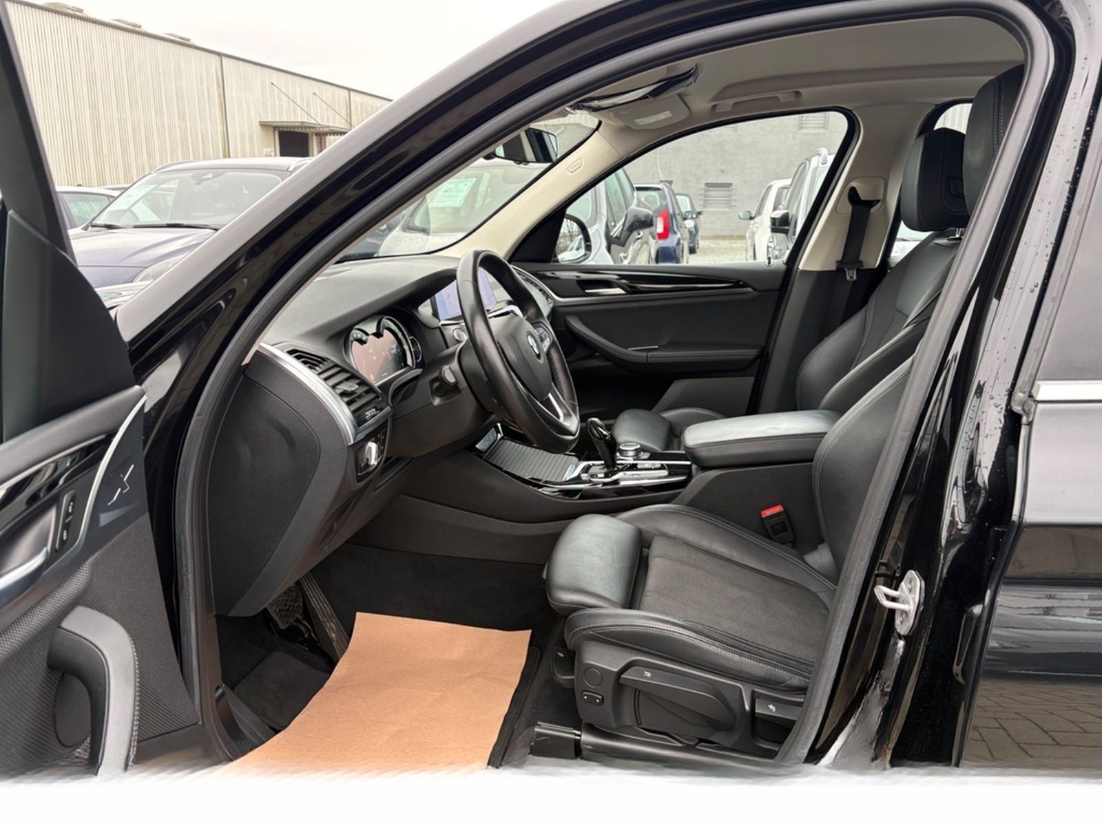 BMW X3 xDrive 30i xLine LED NAVI PDC SHZ TÜV 1HAND foto 9