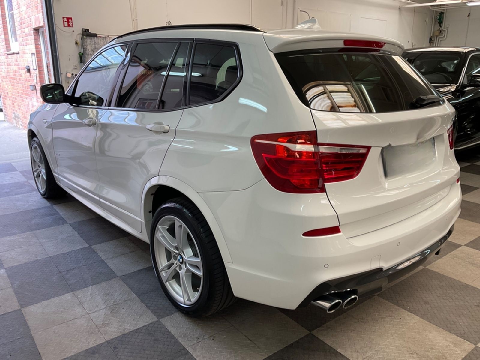 BMW X3 xDrive 3,5 d Aut,M-Sport, AHK,Headup,Tüv3-27 foto 2