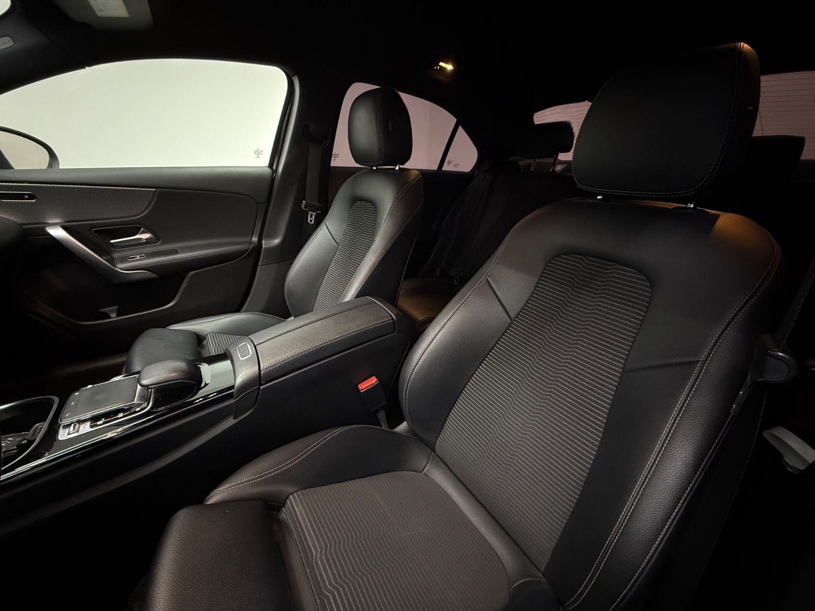 Mercedes-Benz A 180d Limousine Progressive*LED*SHZ*PDC*Navi* foto 9