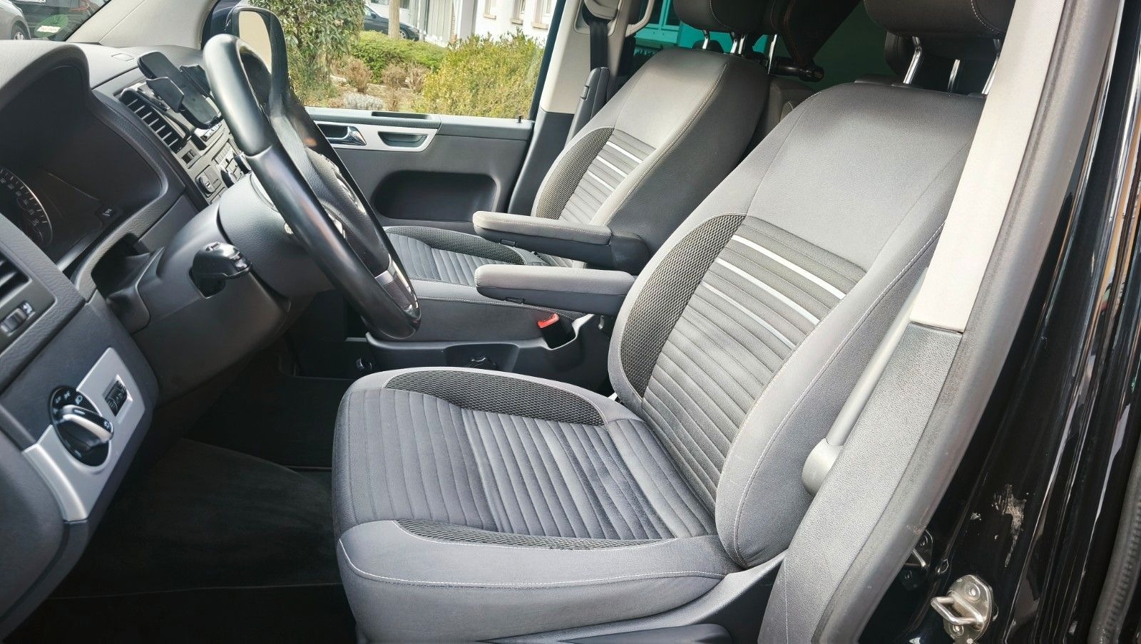 Volkswagen T5 Transporter Bus Multivan Cup Motor 110000km foto 5