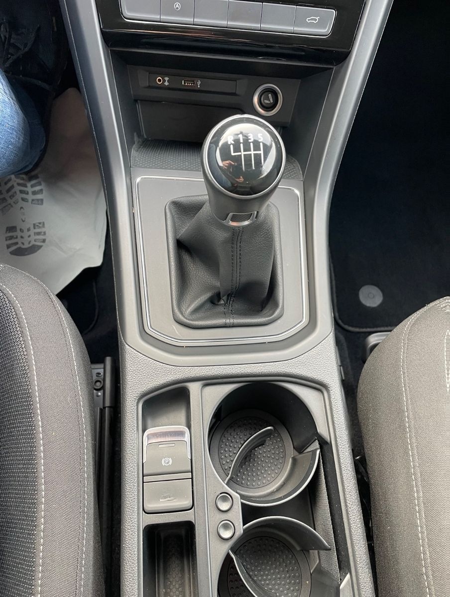 Volkswagen Touran 1,6TDI Navi,RCDMP3,SHZ,ACA,7Sitze,Euro6, foto 16