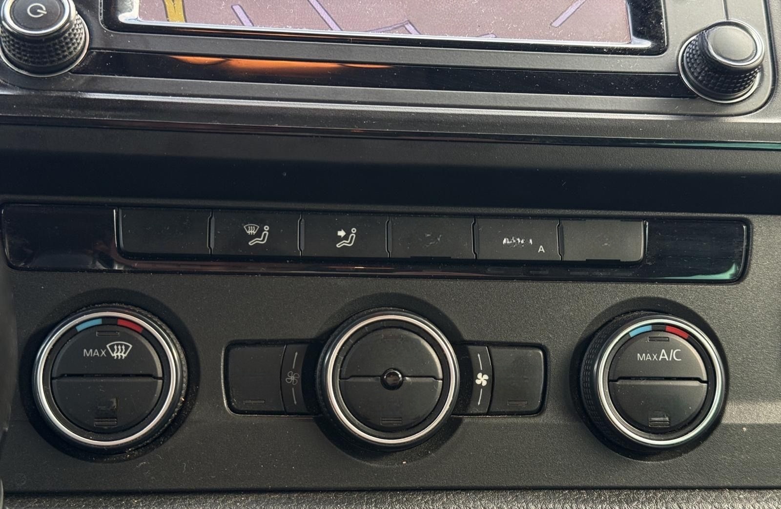 Volkswagen T6 Transporter Bus Caravelle Comfortline 4Motion foto 14