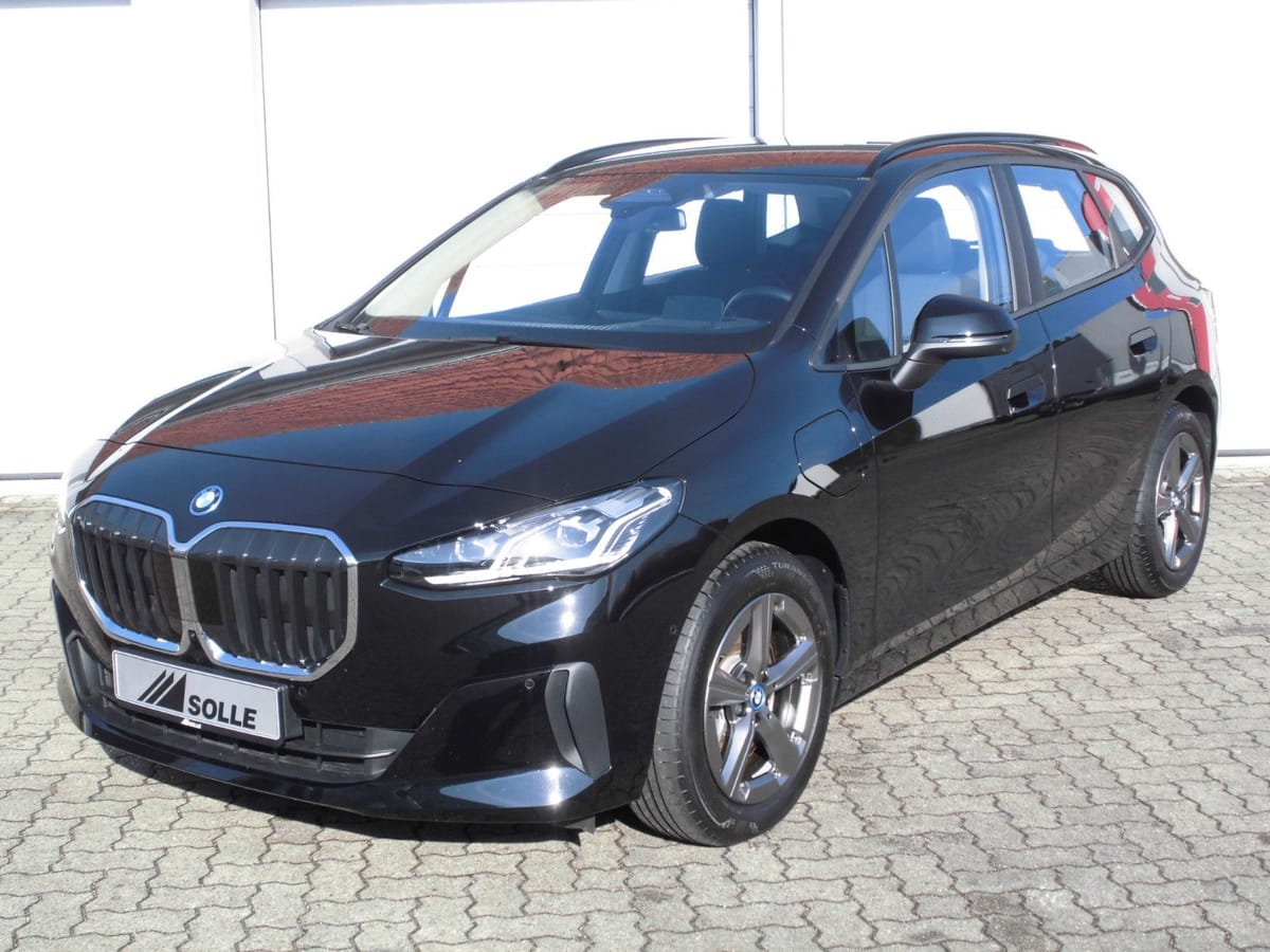 BMW 230e xDrive Active Tourer AHK Innovation DrivAs