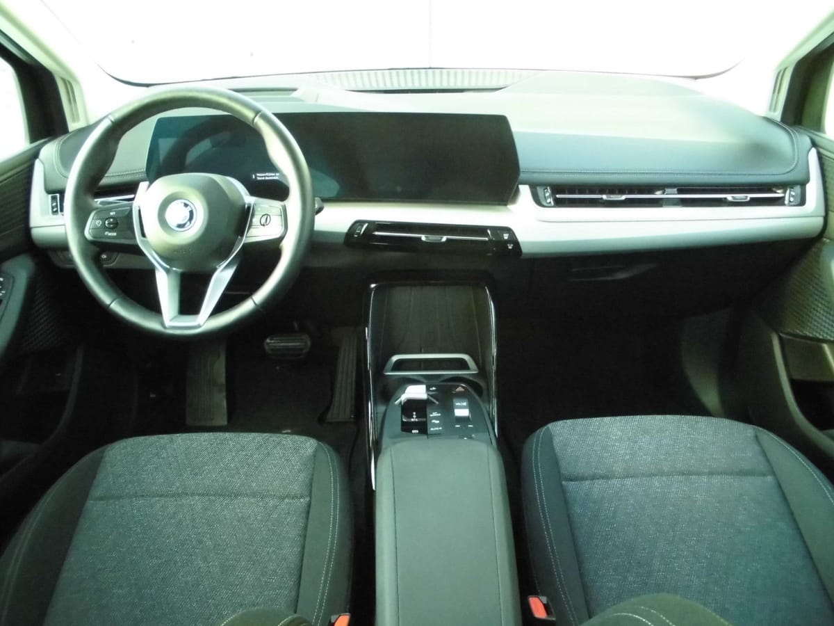 BMW 230e xDrive Active Tourer AHK Innovation DrivAs foto 9