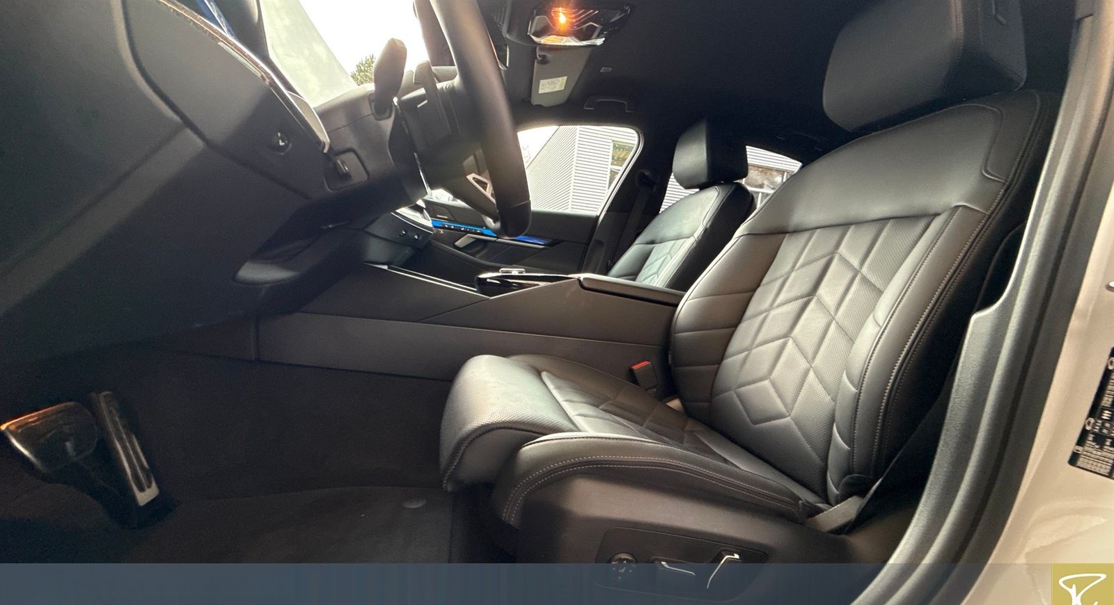 BMW 520d A Lim M-Sport,AHK,LCProf,HUD,DA+,Sitzbelü foto 4
