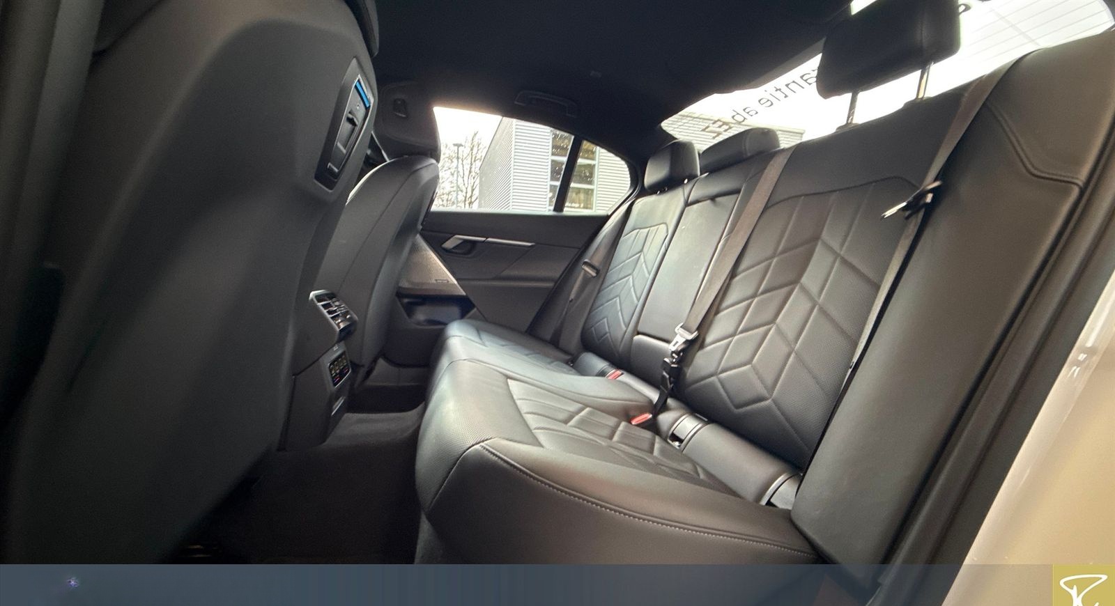 BMW 520d A Lim M-Sport,AHK,LCProf,HUD,DA+,Sitzbelü foto 8