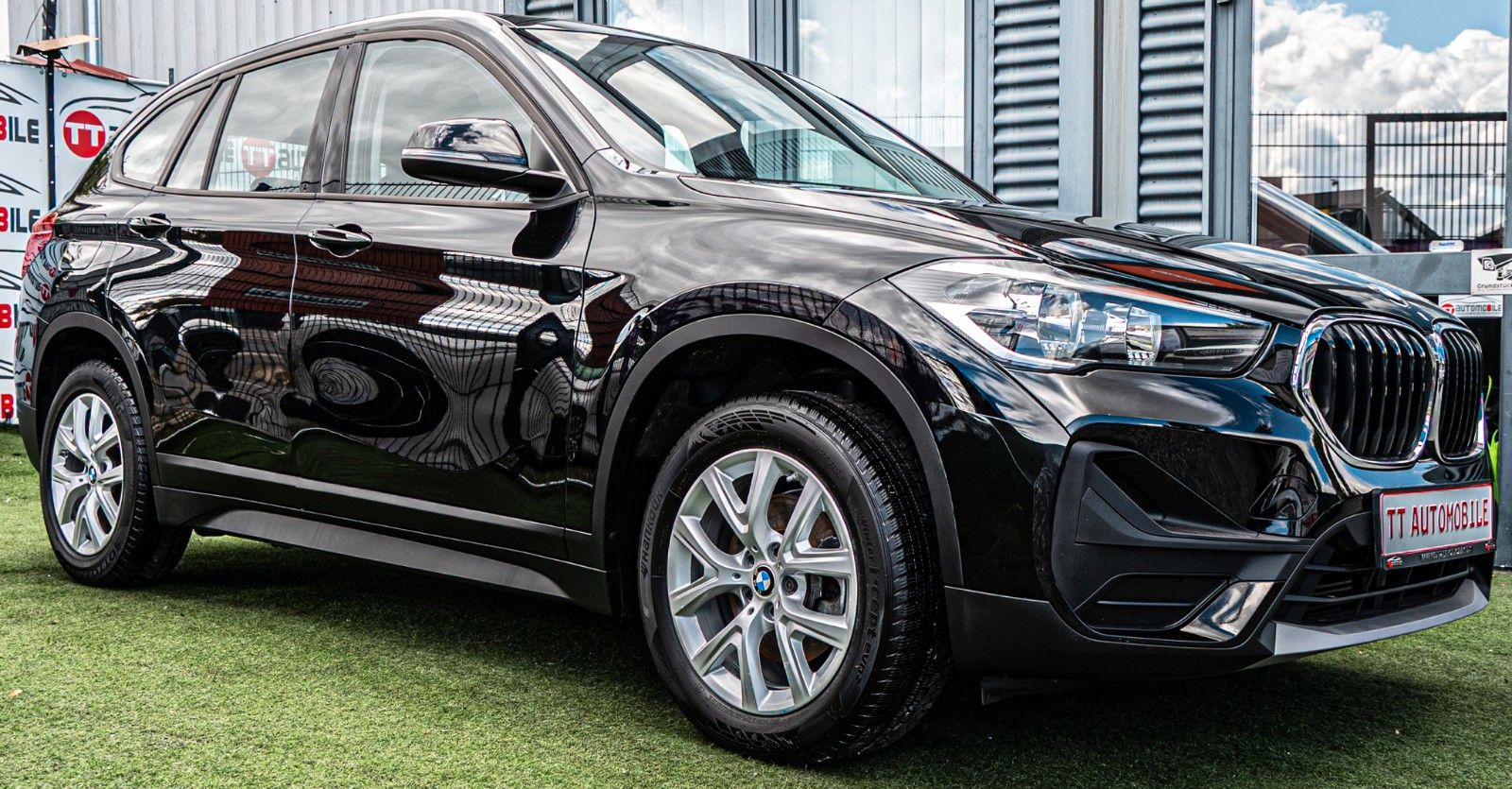 BMW X1 18i sDrive 1.HAND PANO NAVI SHZ foto 2