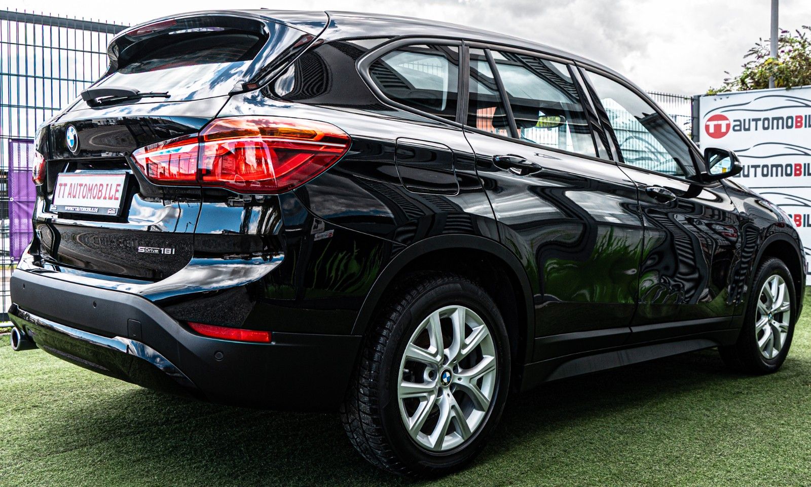 BMW X1 18i sDrive 1.HAND PANO NAVI SHZ foto 5
