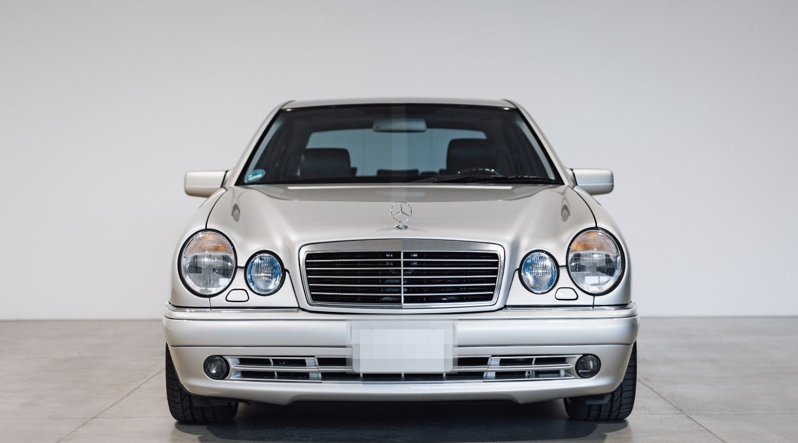 Mercedes-Benz E 55 AMG foto 5