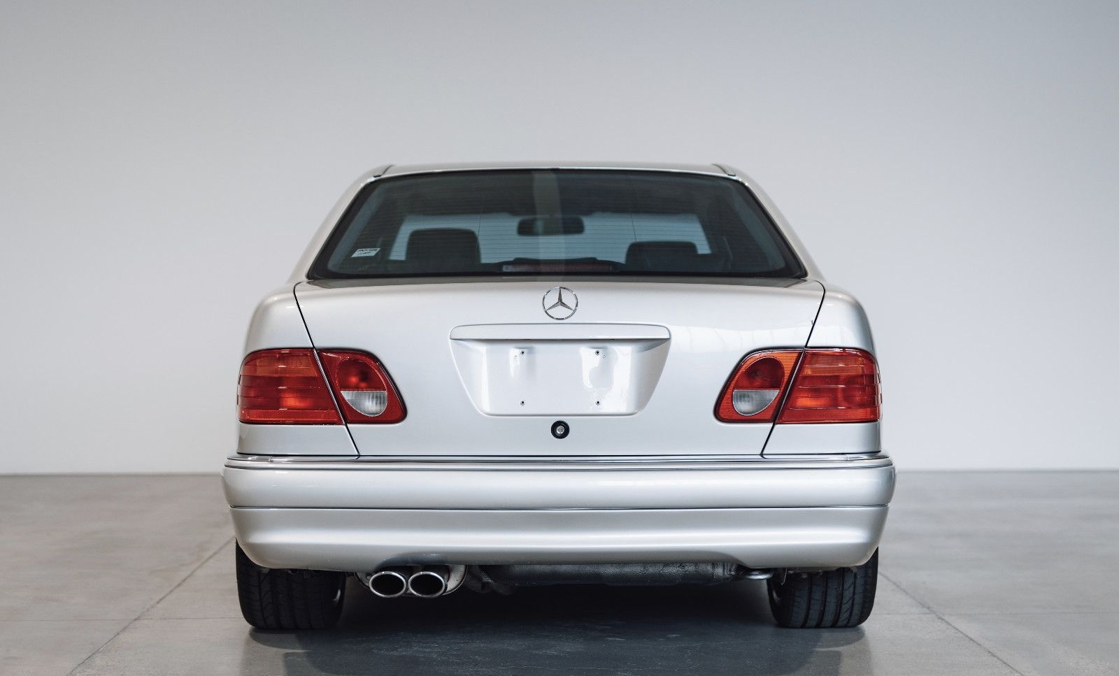 Mercedes-Benz E 55 AMG foto 8