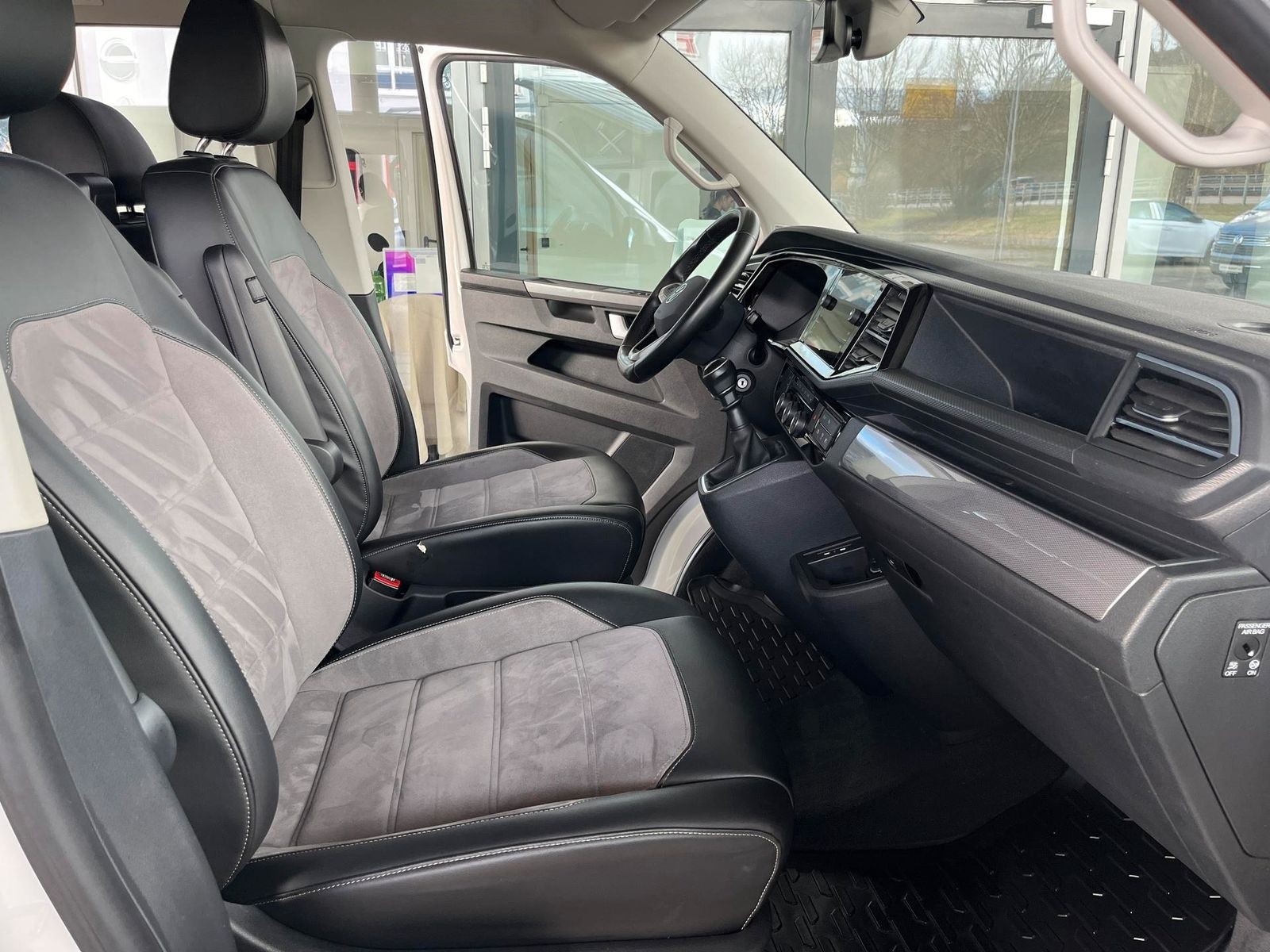 Volkswagen T6.1 Multivan Klimaauto, Navi, Einparkhilfe foto 11