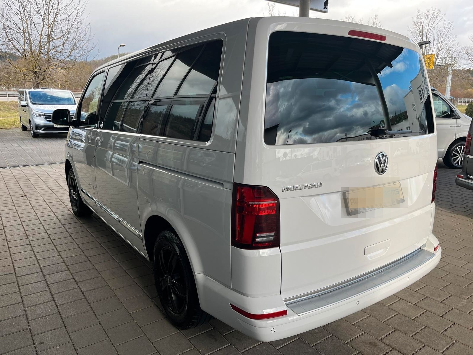 Volkswagen T6.1 Multivan Klimaauto, Navi, Einparkhilfe foto 4
