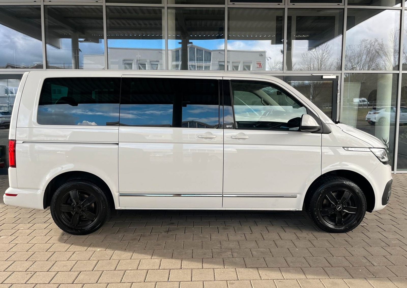 Volkswagen T6.1 Multivan Klimaauto, Navi, Einparkhilfe foto 7