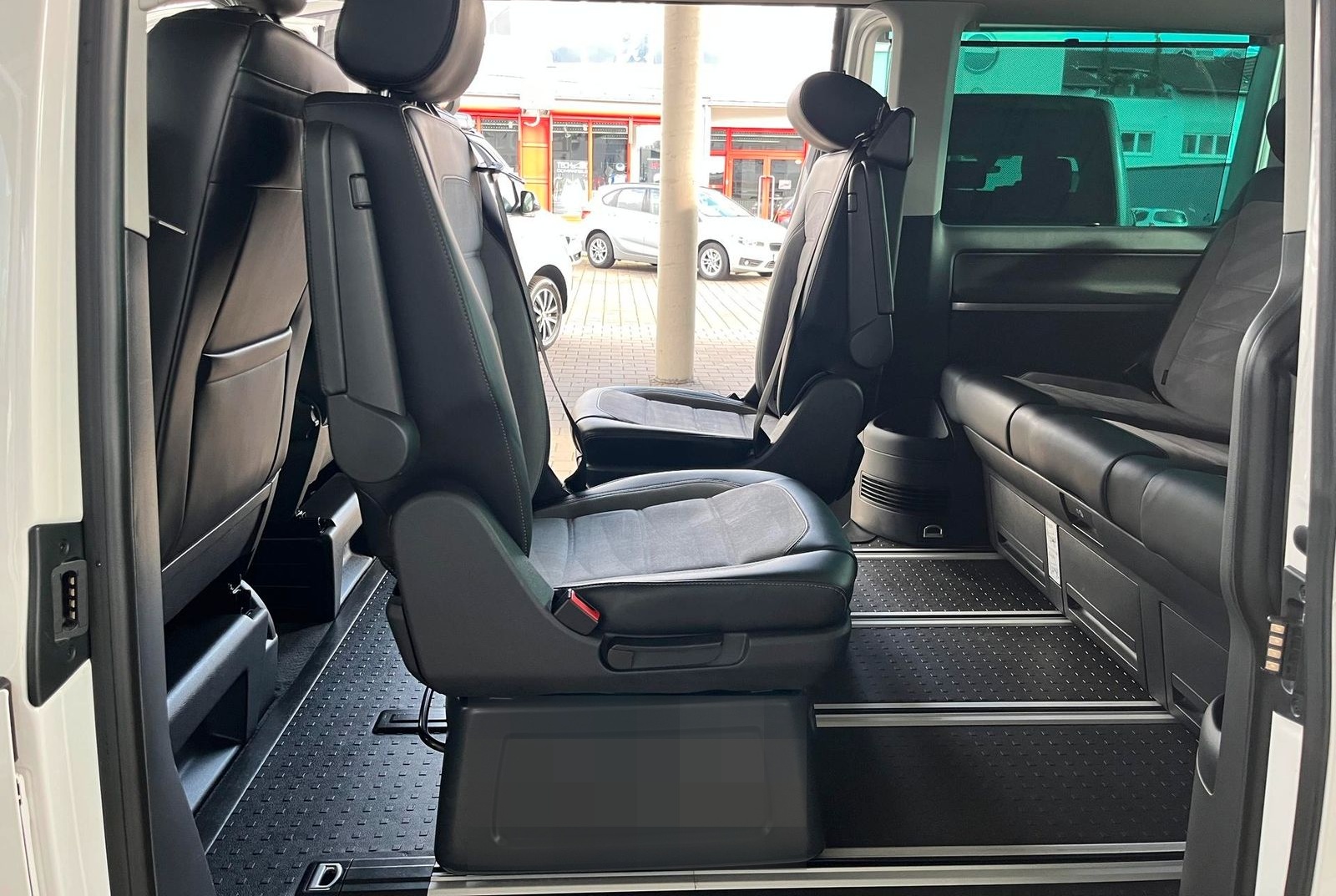 Volkswagen T6.1 Multivan Klimaauto, Navi, Einparkhilfe foto 10