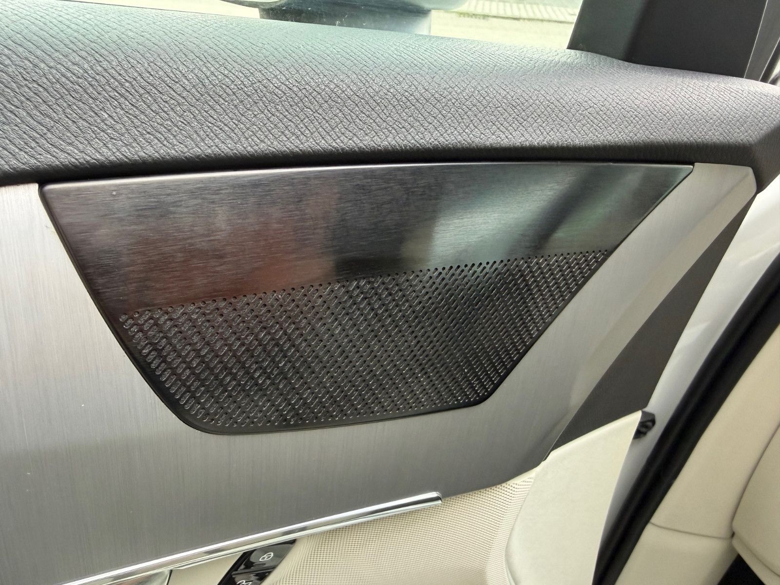 Volvo XC90 B5 Momentum Pro AWD  PANO+LED+LEDER+CAM+h/k foto 9