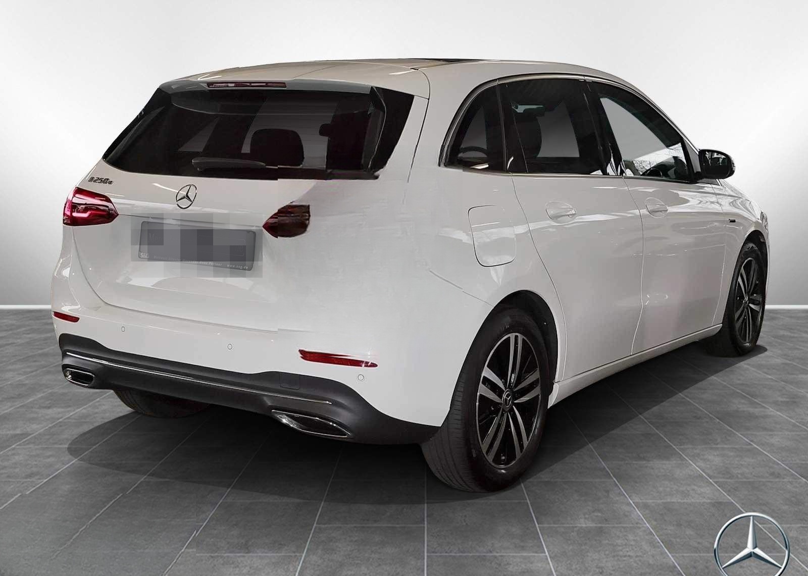 Mercedes-Benz B 250 e PANO+360°+DISTRO+TOTWINKEL+CARPLAY+17" foto 2