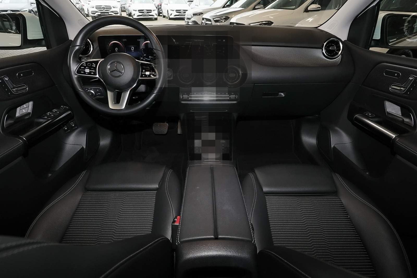 Mercedes-Benz B 250 e PANO+360°+DISTRO+TOTWINKEL+CARPLAY+17" foto 5