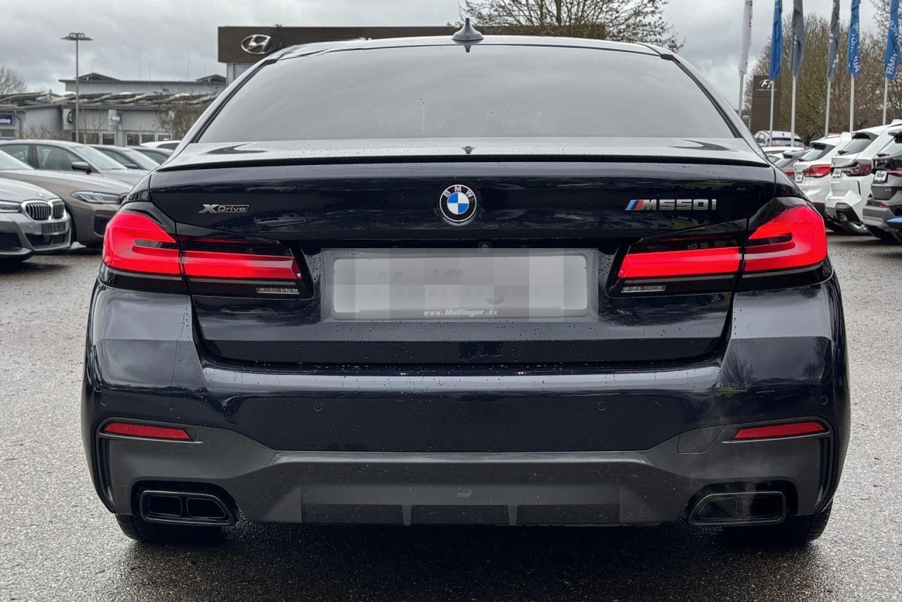 BMW M550i xDrive SurView HUD ACC Glasd.SoftCl.HK.19" foto 6