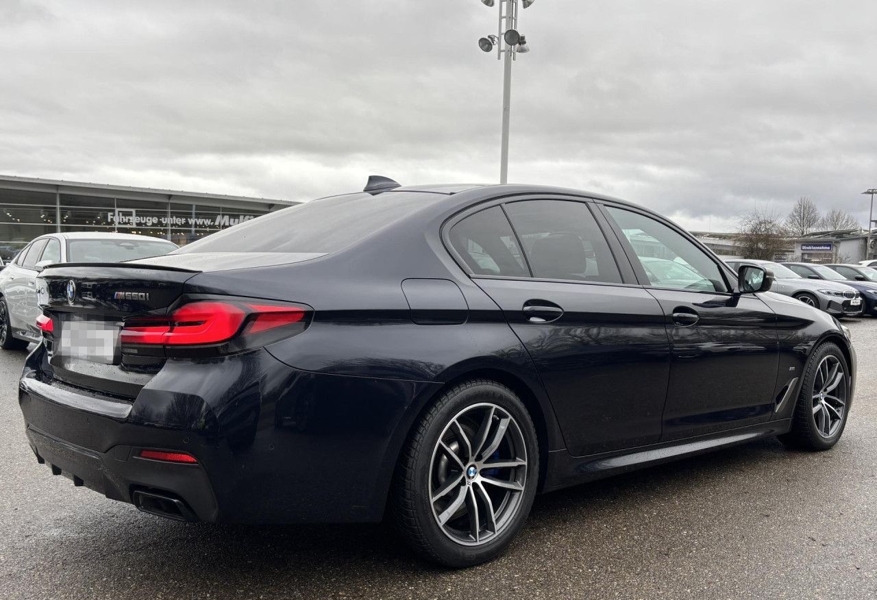 BMW M550i xDrive SurView HUD ACC Glasd.SoftCl.HK.19" foto 7