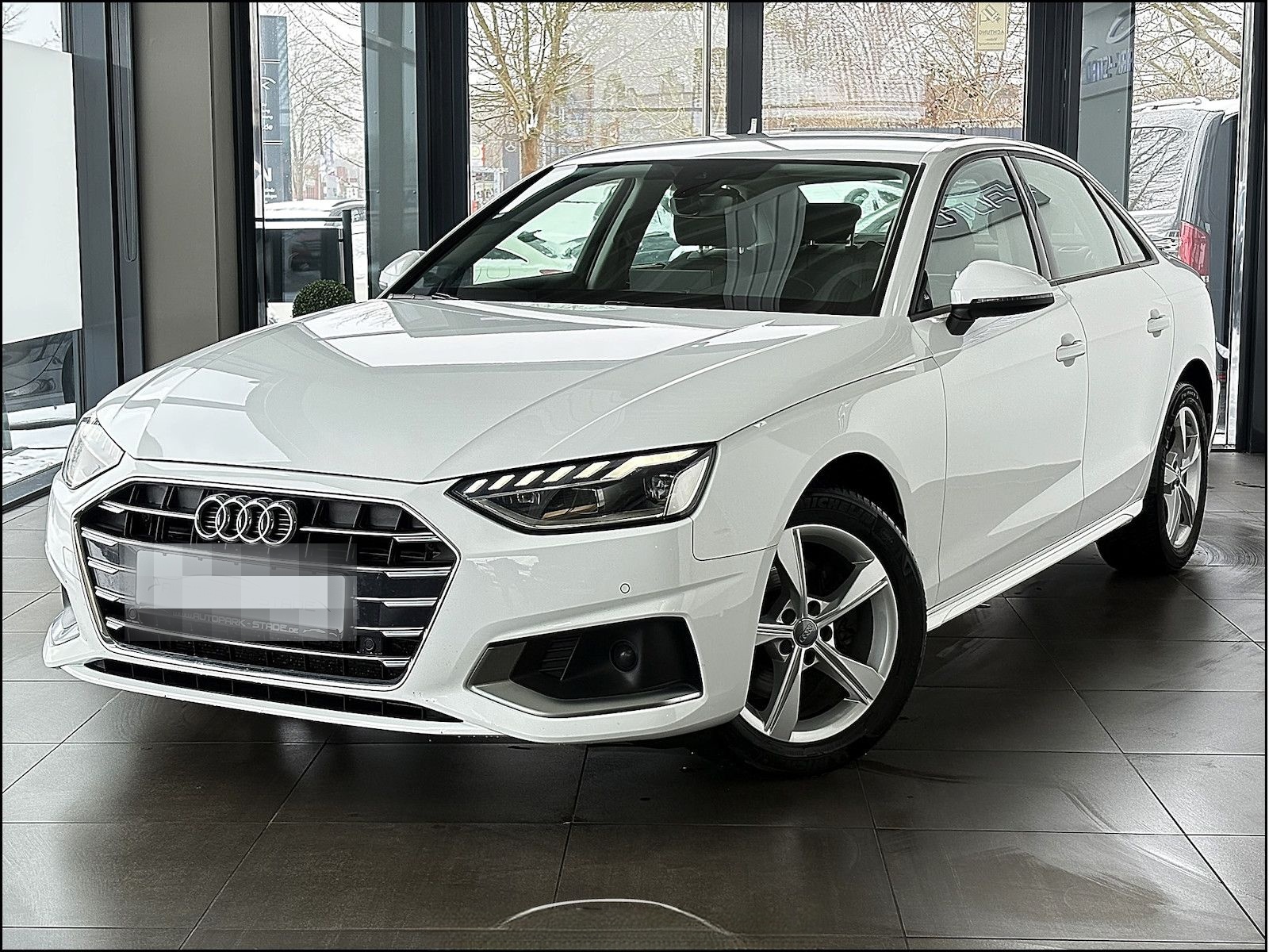 Audi A4 30 TDI Limo Aut. LED Matrix Assist. AHK foto 2