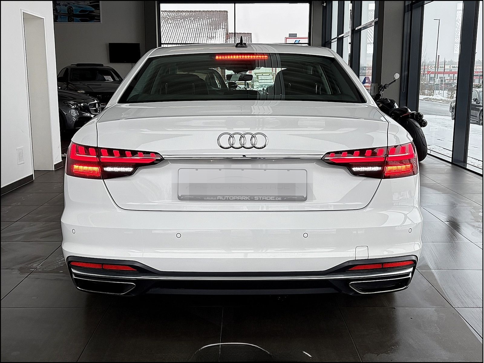 Audi A4 30 TDI Limo Aut. LED Matrix Assist. AHK foto 5