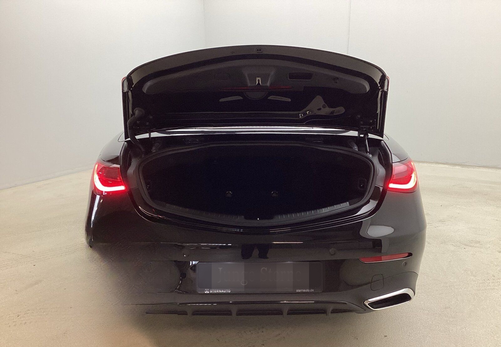 Mercedes-Benz CLE 220d Cabrio AMG Premium Distro Memory Night foto 19