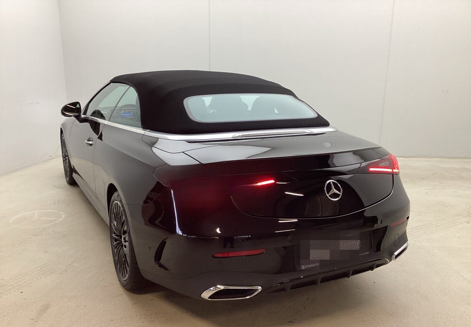 Mercedes-Benz CLE 220d Cabrio AMG Premium Distro Memory Night foto 6