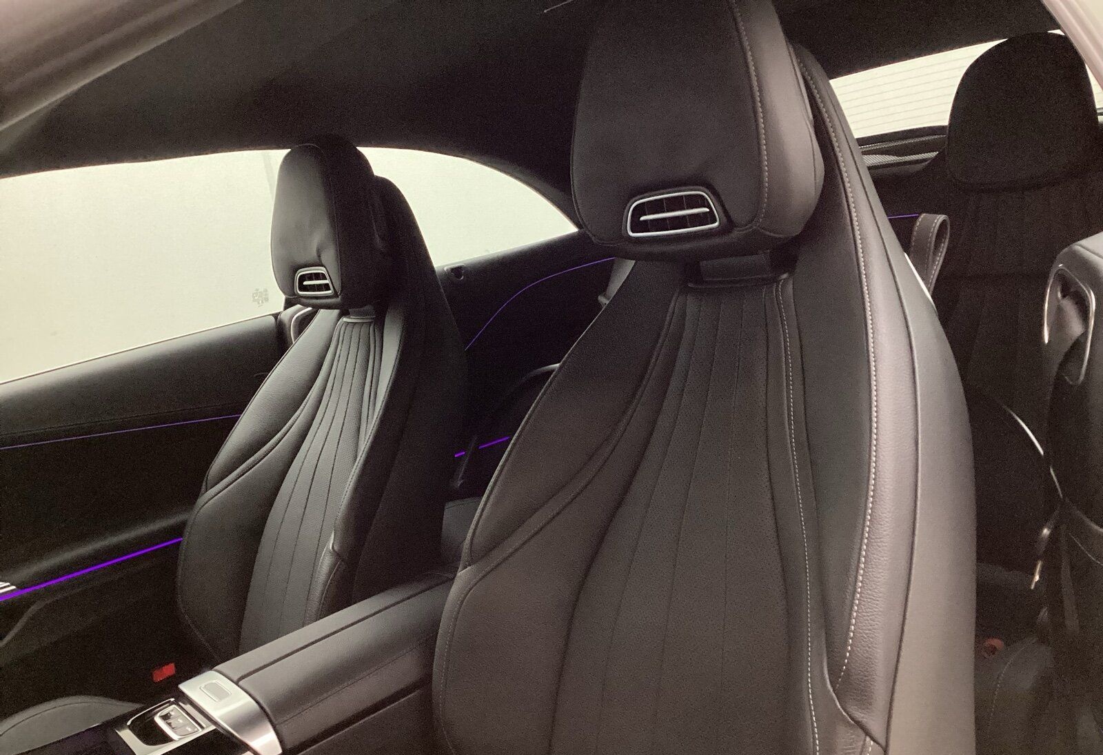 Mercedes-Benz CLE 220d Cabrio AMG Premium Distro Memory Night foto 10