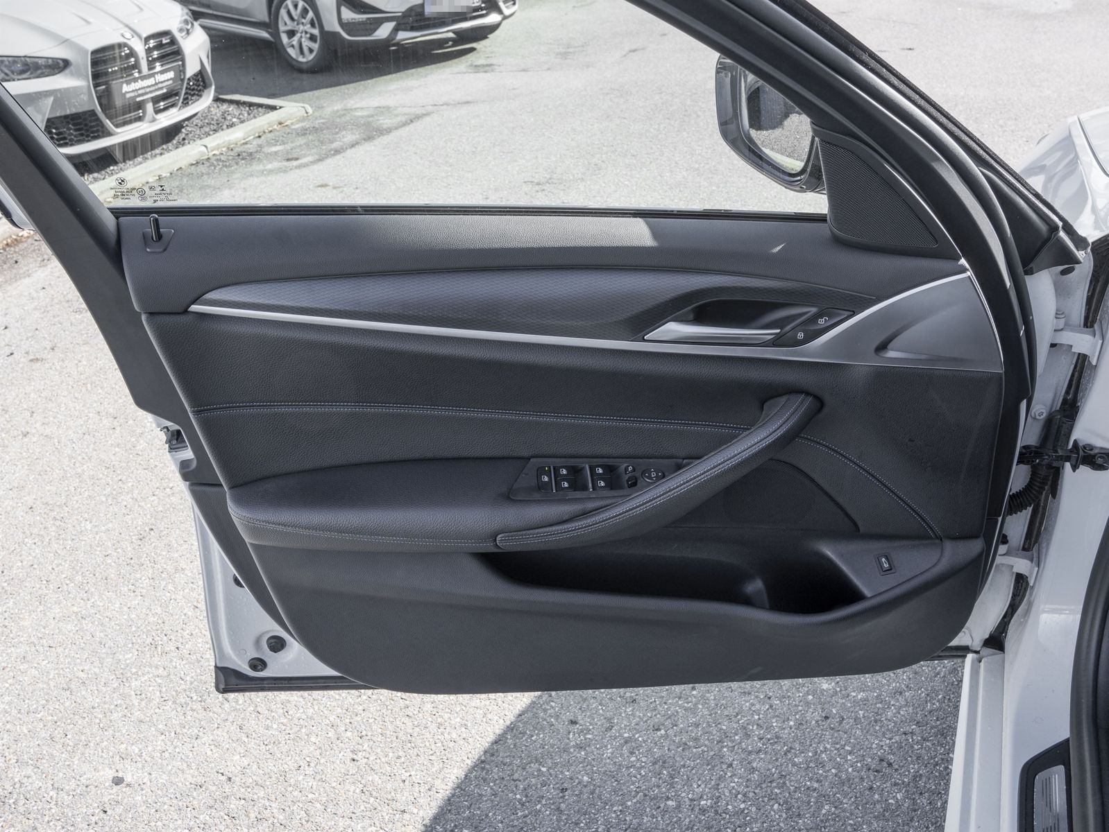 BMW 520d xDrive Limo M-Sport KAMERA HiFi adapLED foto 10