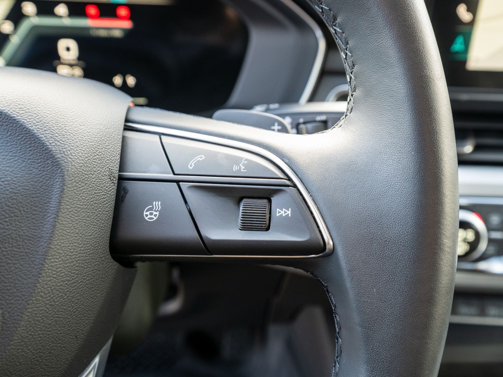 Audi A4 Avant advanced 40TDI Stroni LED Navi 360° ACC foto 17