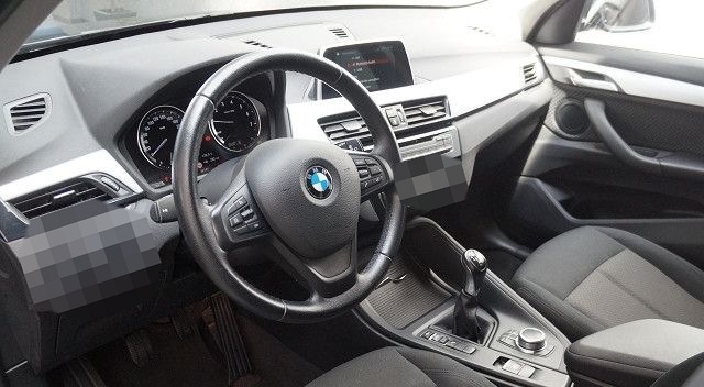 BMW X1 sDrive18i Advantage Navi PDc Sitzhz Tempomat foto 8