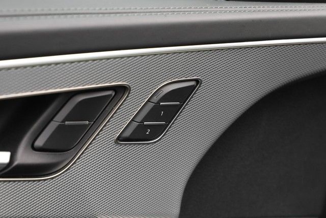 Audi RSQ8 Pano AHK LM23 305km/h Dynamikp.+ B&O HD Mat foto 15