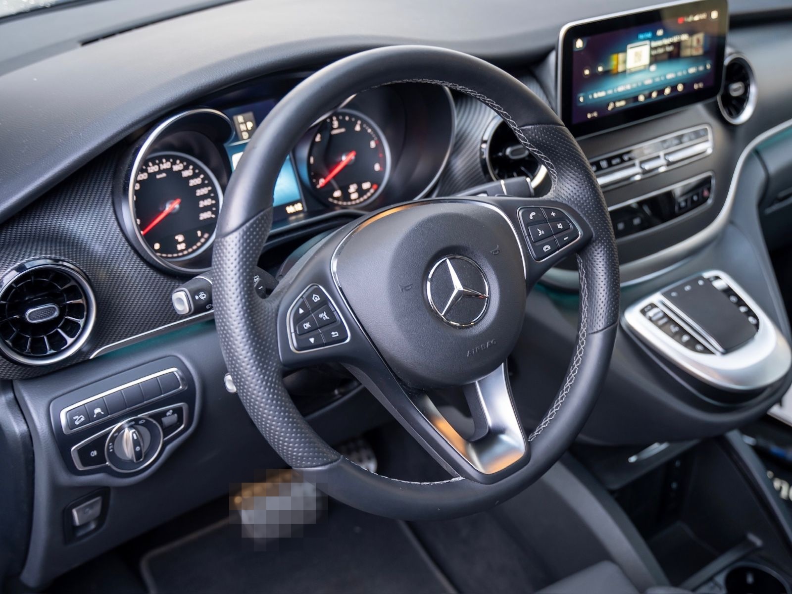 Mercedes-Benz V 300d EDITION 4M L/AMG/PANO/AHK/KAM/BURMESTER foto 5
