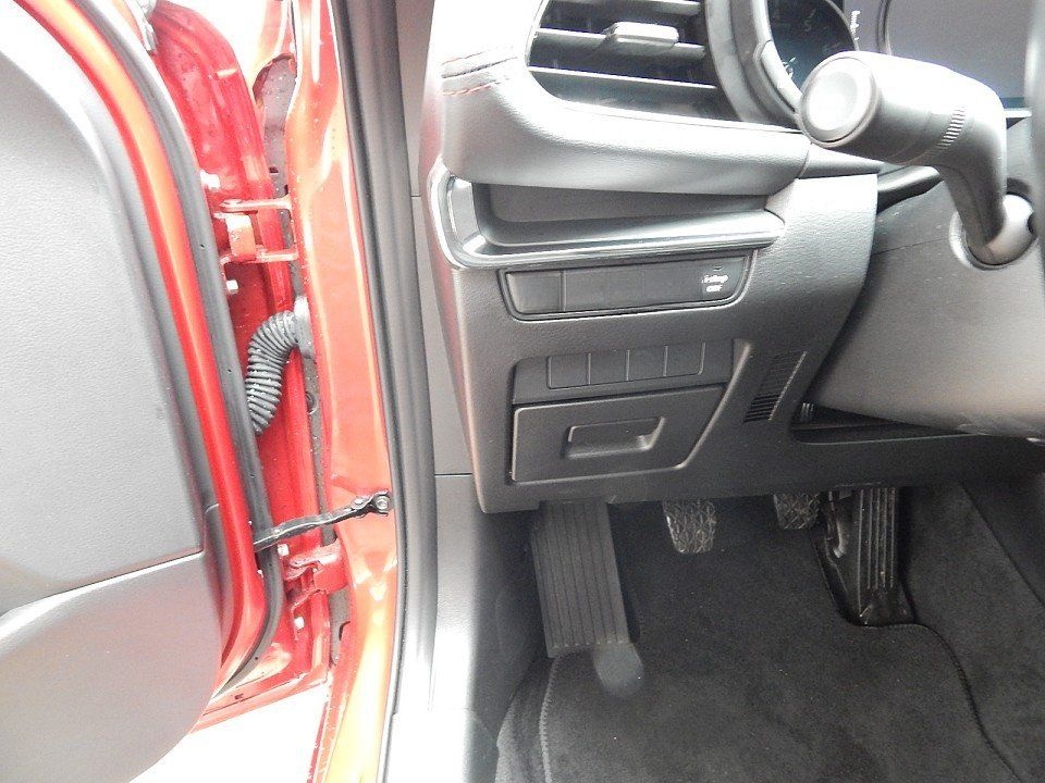 Mazda 3 SKYACTIV-G 2.0 150PS M Hybrid Homura foto 15