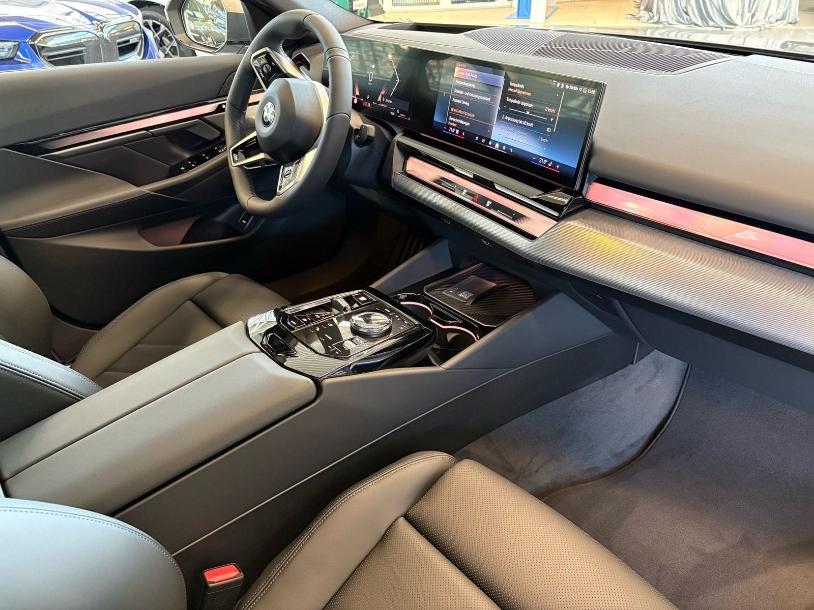BMW 520d xDrive M SportPro Pano Ahk 360° DA Prof foto 7