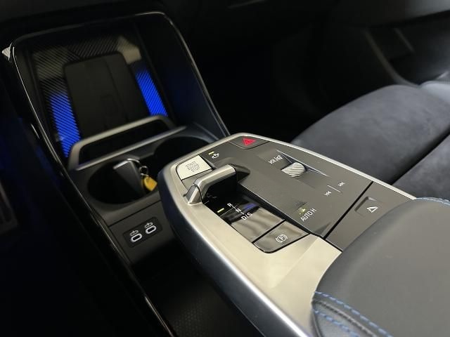 BMW 223 Active Tourer  xDrive M-Sport HUD AHK Pannod foto 13