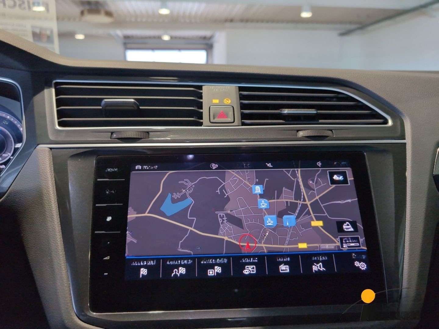 Volkswagen Tiguan Highline 2,0 TSI DSG 4Motion AHK+MASSAGES foto 13