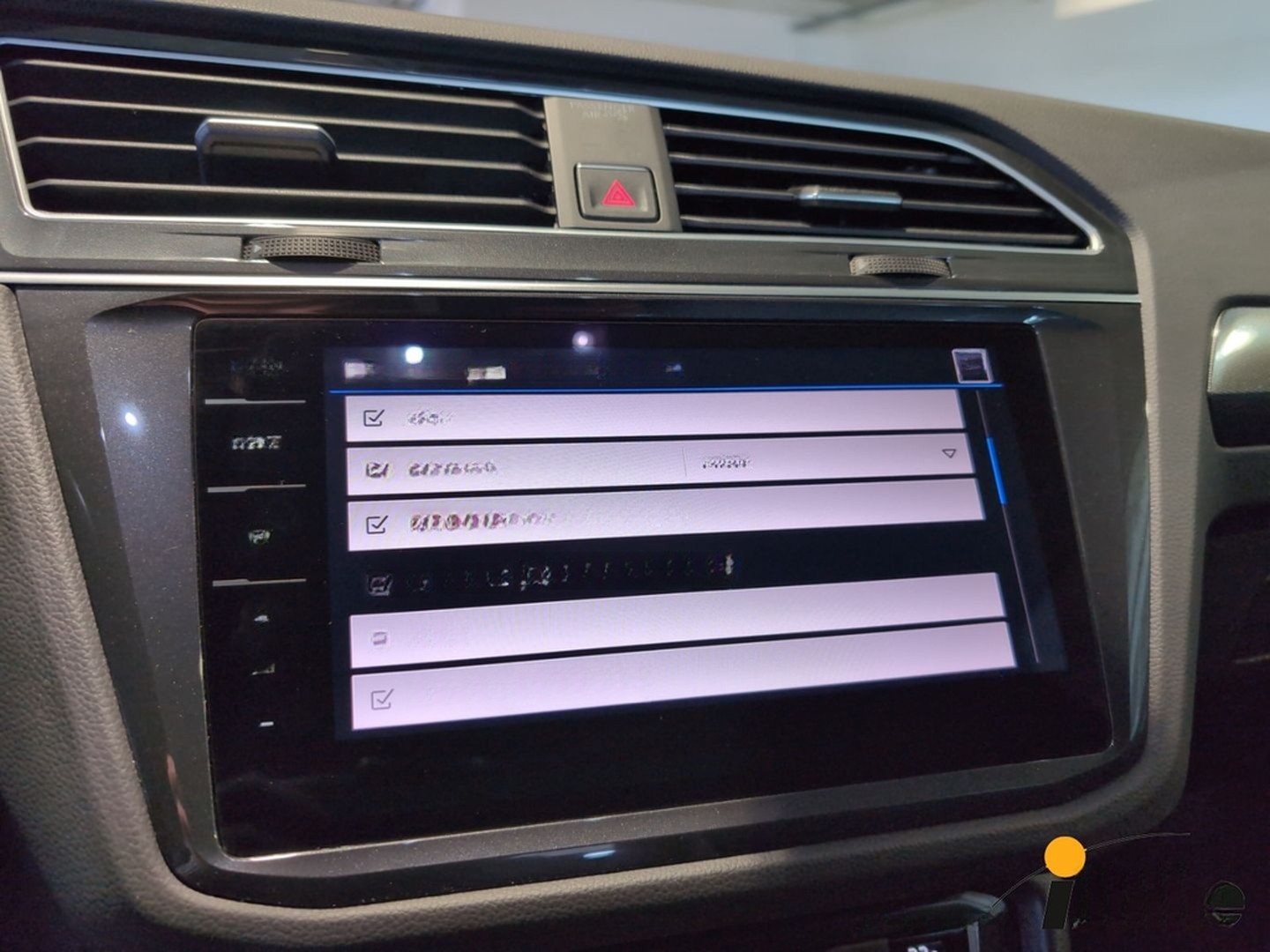 Volkswagen Tiguan Highline 2,0 TSI DSG 4Motion AHK+MASSAGES foto 32