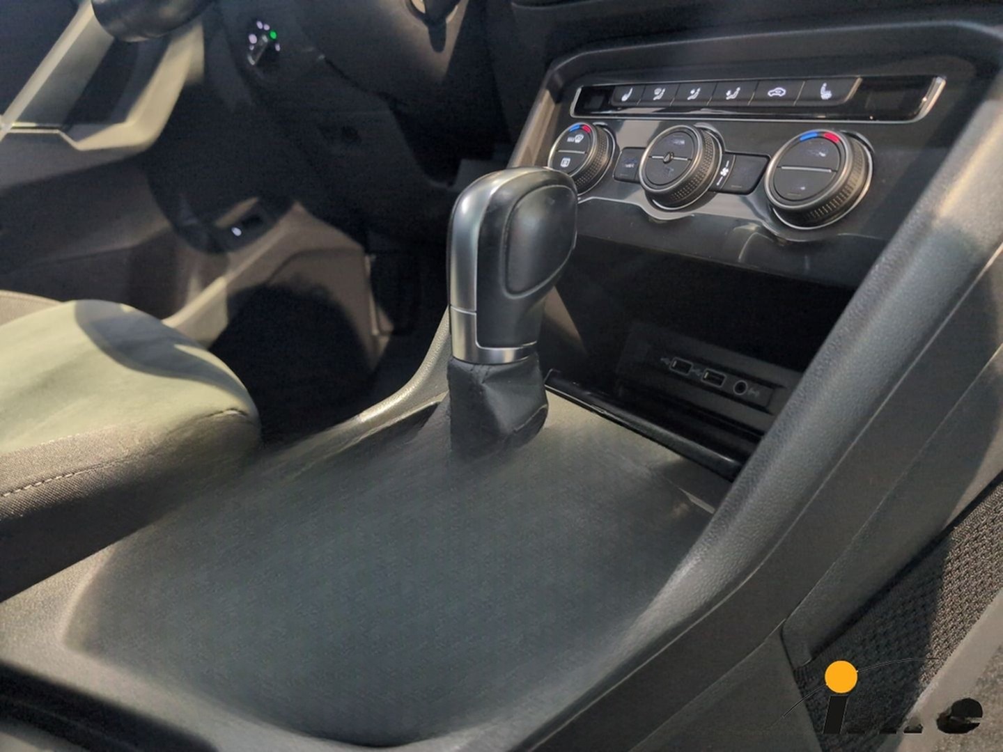 Volkswagen Tiguan Highline 2,0 TSI DSG 4Motion AHK+MASSAGES foto 8