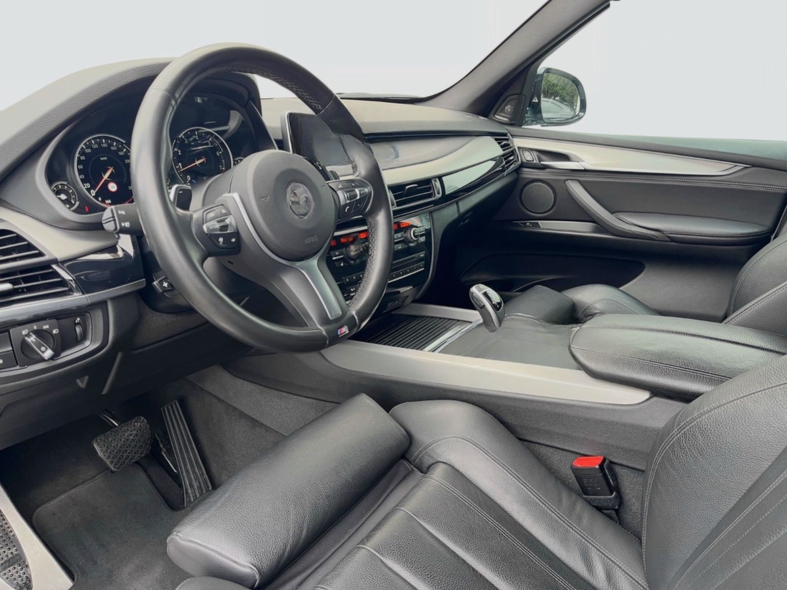 BMW X5 xDrive50i - 1. Hand - M-Paket HUD h/k ACC AHK foto 12